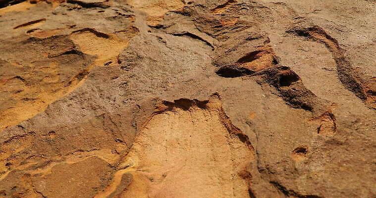 모양 디자인 컬러 조각 과학 백그라운드 패턴 자연 산 사람없음 장식 갈색 금속 수확 거친 동굴 크리스탈 광석 보석 철 발굴 언덕 질감 꼬리 날것 대리석 다이아몬드 치수 깊이 지질학 호러 화강암 니켈 4K MOV 해외동영상 클립영상 교육 무늬 농업 재료 재질 암석 원소 생태계 공포 동영상 파일형식