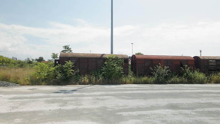 외관 공공시설 유럽 산업 비즈니스 파노라마 사람없음 야외 경제 쌓기 화물 도시 상품 지중해 무역 상업 수납 물류 발칸반도 분배 공급 4K MOV 해외동영상 클립영상 나라 바다 모션 촬영기법 운송업 시설 동영상 파일형식