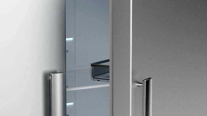 가정 선반 실내 사람없음 3D 문 주방 기계 추위 오픈 닫기 은색 큼 시원함 컨테이너 냉장고 나란히 냉각기 냉동고 비어있는 4K MOV 해외동영상 클립영상 산업 컬러 가구 모션 내부 가전제품 크기 디지털합성 동영상 파일형식