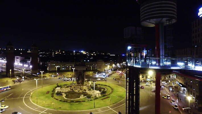 유럽 도로 여행 건축양식 미술 사람없음 야외 건물 쇼핑 도시풍경 조각상 반지 도시 센터 스페인 야간 쇼핑몰 분수 황소 정사각형 광장 장면 타운 소매 바르셀로나 천연기념물 랜드마크 스페인어 옛날 투우장 4K MOV 해외동영상 클립영상 자연요소 도형 건축물 건축 나라 길 장신구 교통시설 문화예술 풍경 조형물 소 동영상 투우 파일형식