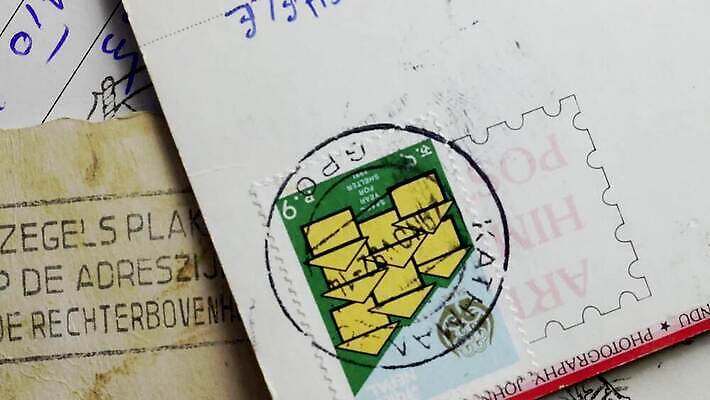 종이 컬러 여행 백그라운드 휴가 아이디어 사람없음 장식 여행객 우정 수확 신용카드 메시지 닫기 수집 심볼 엽서 우표 국제우편 옛날 중고 편지쓰기 타임랩스 MP4 해외동영상 클립영상 컨셉 농업 모션 촬영기법 사람 금융 친구 기록 편지 우편물 동영상 파일형식