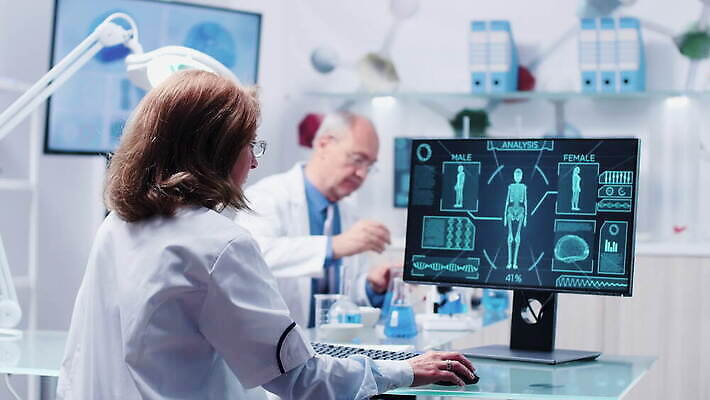 직업 여자 남자 산업 과학 건강 현미경 실험 사람 사람없음 스터디 컴퓨터 약 스크린 장비 의사 코트 업무 작업 그룹 센터 실험실 연구원 과학자 분석 시설 생물학 튜브 공학 발견 조제 개발 돌봄 백신 유전 화학자 4K MOV 해외동영상 클립영상 교육 컨셉 의학 모션 실험기구 전자제품 학습 외투 의료진 만들기 동영상 학자 파일형식