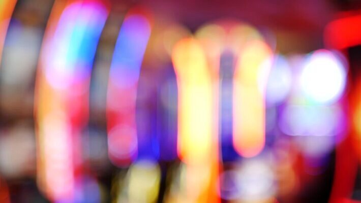 상징 백그라운드 놀이 사람없음 빛 컬러풀 미국 우승 고급 도박 소프트포커스 위험 상패 심볼 카지노 하이테크 중독 빛망울 광 잭팟 많음 카피스페이스 4K 깜빡이다 MP4 해외동영상 클립영상 컬러 컨셉 북아메리카 기술 촬영기법 공백 최고 상_우승 동영상 파일형식