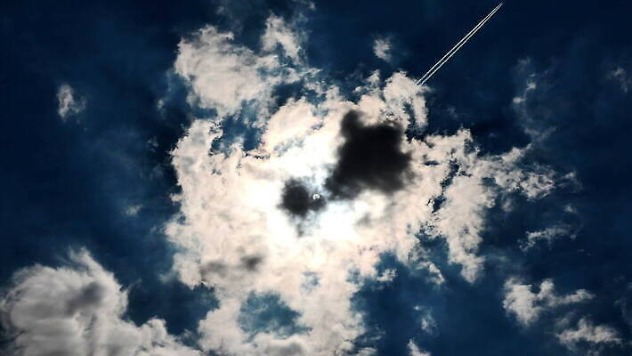 구름 컬러 백그라운드 자연 하늘 날씨 풍경 사람없음 야외 가로 여름 파란색 빛 햇빛 태양 뷰티 우주 환경 흰색 전원 분위기 장면 천국 솜털 스카이라인 내추럴 오존 적란운 천창 유일 4K 타임랩스 MOV 해외동영상 클립영상 자연요소 계절 컨셉 촬영기법 전기에너지 생태계 동영상 파일형식 구름_자연