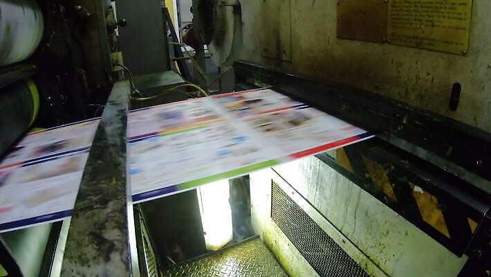 식물 산업 종이 선 컬러 컨셉 비즈니스 공장 잉크 직장 사람없음 그래픽 책 상점 기계 장비 수확 흰색 도구 업무 바늘 신문 제조 잡지 인쇄 속도 상업 언론 방법 출판 4K MOV 해외동영상 클립영상 농업 회사 공업 간행물 작업 뉴스 동영상 파일형식