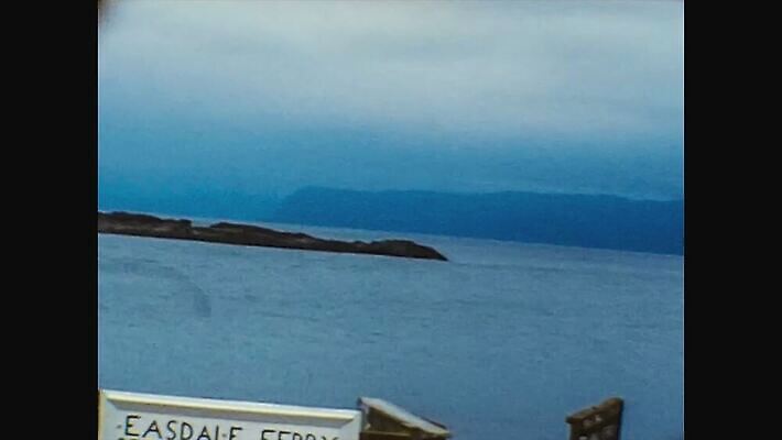 외관 유럽 바다 여행 영국 잉글랜드 산 사람없음 야외 건물 물 걷기 일몰 절벽 수확 골동품 거친 역사 클래식 필름 영화 향수 문서 복고 영사기 동영상 산악지대 구식 보관소 아마추어 옛날 컴브리아주 스코틀랜드 4K MOV 해외동영상 클립영상 자연요소 건축물 나라 컨셉 농업 모션 문화예술 노을 화장품 저장 파일형식