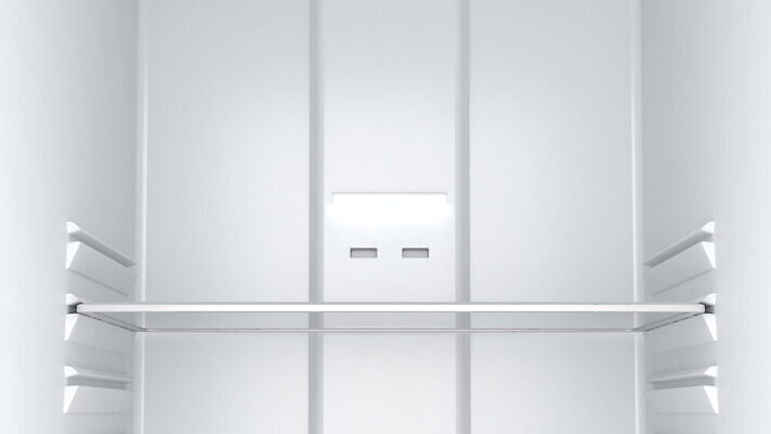 가정 모션 선반 실내 사람없음 3D 주방 얼음 기계 추위 오픈 시원함 컨테이너 냉장고 갸우뚱 냉각기 냉동고 비어있는 4K MOV 해외동영상 클립영상 자연요소 산업 가구 내부 가전제품 디지털합성 동영상 파일형식