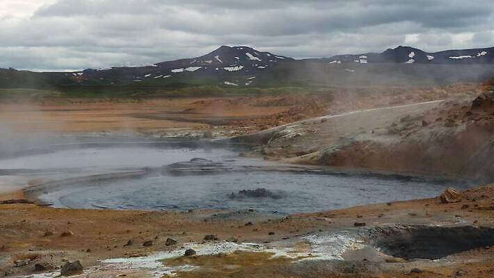 여행 자연 아이슬란드 사람없음 골짜기 힘 거품 에너지 뜨거움 구멍 연기 냄비 더위 수증기 폭발 당구 빙하 화산 지역 분화구 가스 진흙 끓이기 랜드마크 유황 지열 지질학 4K MOV 해외동영상 클립영상 교육 유럽 모션 날씨 산 구기 솥 생태계 동영상 파일형식
