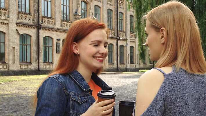 커플 공원 여자 행복 종이 얼굴 커피 2 통신 청소년 자연 바람 휴식 말하기 대화 야외 두명 컵 초록색 친구 금발 황혼 우정 기쁨 듣기 립스틱 표현 신선 보석 입술 대학교 나눔 정직 빨간머리 법정 소셜 4K MOV 해외동영상 클립영상 자연요소 헤어스타일 식기 공공시설 감정 음료 컬러 컨셉 학교 관계 모션 날씨 사람 신체부위 일몰 화장품 광석 생태계 동영상 파일형식