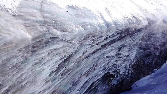 계절 호수 벽 여행 백그라운드 겨울 자국 자연 하늘 바람 산 안테나 사람 사람없음 물 파란색 뷰티 환경 냉동 얼음 추위 탐험 흰색 정상 큼 빙하 암초 빙산 내추럴 드론 섞기 전국 절정 카자흐스탄 눈내림 4K 알마티 MP4 해외동영상 클립영상 자연요소 아시아 컬러 통신 날씨 눈_날씨 크기 생태계 동영상 파일형식