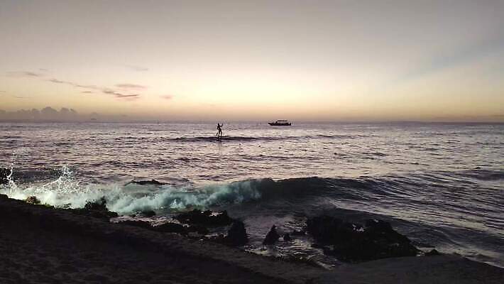 모래 바다 섬 여행 자연 하늘 휴식 사람없음 태양 추위 만 보트 크루즈 내추럴 도미니카공화국 파라다이스 4K MP4 해외동영상 클립영상 자연요소 컨셉 배_교통 남아메리카 생태계 동영상 파일형식