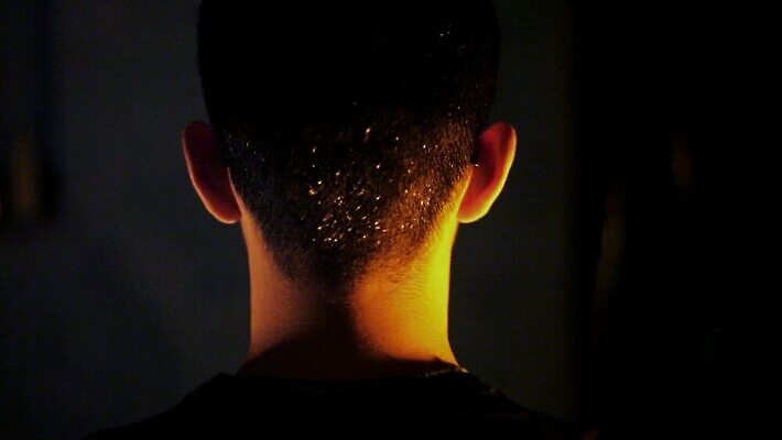 응시 남자 휴가 바닥 한명 성인 문 어둠 놀람 고통 할로윈 죽음 잡기 혈액 호흡 먹이 무서움 공포 지하 살인 거짓말 고문 살인범 악몽 피해자 헬프 호러 소름 필요 MOV 해외동영상 클립영상 1 시선 감정 컨셉 모션 표정 사람 피해 도움 범죄 동영상 파일형식