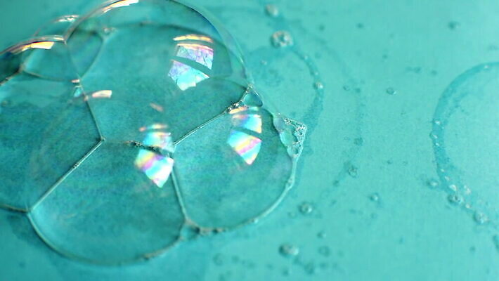 디자인 행복 과학 백그라운드 컨셉 패턴 곡선 추상 휴식 창조 사람없음 공중 장식 물 파란색 컬러풀 반사 파티 활발 거품 젖음 흰색 원형 투명 액체 그룹 변화 씻기 큼 불기 순수 심플 복잡 여의주 위생관리 카피스페이스 MOV 해외동영상 클립영상 자연요소 도형 감정 선 컬러 무늬 모션 관리 이벤트 청결 공백 크기 동영상 파일형식