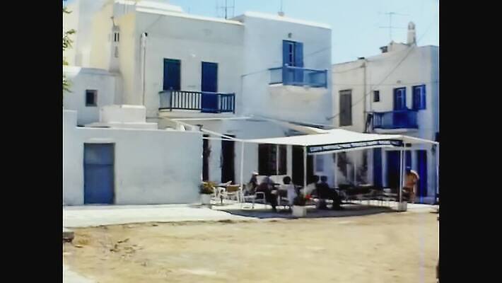 전통 외관 섬 여행 건축양식 휴가 거리 주택 사람없음 야외 건물 여름 도시풍경 여행객 마을 수확 흰색 도시 역사 클래식 도서관 지중해 향수 그리스 그림 문서 복고 타운 산토리니 그리스인 구식 미코노스섬 보관소 옛날 코스모폴리탄 4K MOV 해외동영상 클립영상 서양인 건축물 계절 교육 건축 유럽 바다 컬러 컨셉 농업 사람 풍경 화장품 칵테일 저장 동영상 파일형식