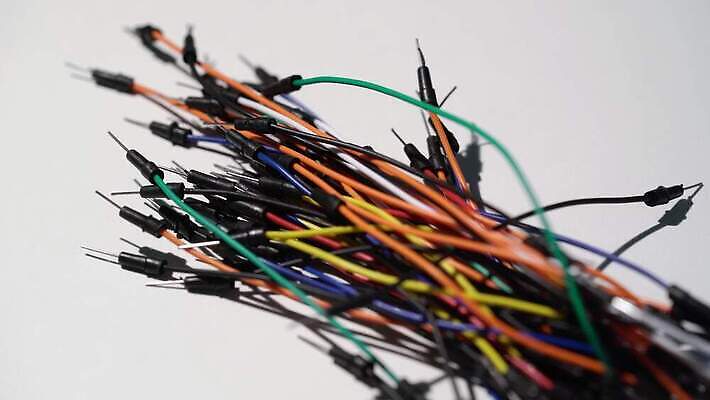 학생 교육 산업 줄기 컬러 과학 백그라운드 무지개 실험 사람없음 전자제품 컴퓨터 컬러풀 디지털 장비 전선 공구 기술자 엔지니어 실험실 연결 스웨터 순환 전자 철사 공학 DIY 고립 프로그래밍 프로젝트 하드웨어 코딩 4K MOV 해외동영상 클립영상 자연요소 식물 직업 상의 모션 취미 도구 작업 동영상 개발 컴퓨터교육 파일형식