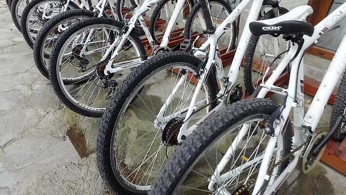 공원 스포츠 컬러 여행 백그라운드 비즈니스 교통시설 휴가 산 경사 사람없음 세일 상점 일본 자전거 바퀴 그룹 승차 주차 서비스 순환 타이어 대여 렌탈 불가리아 전국 줄서기 중고 페달 많음 4K 반스코 MP4 해외동영상 클립영상 공공시설 아시아 교통 컨셉 모션 바이크 시설 동영상 파일형식 남유럽