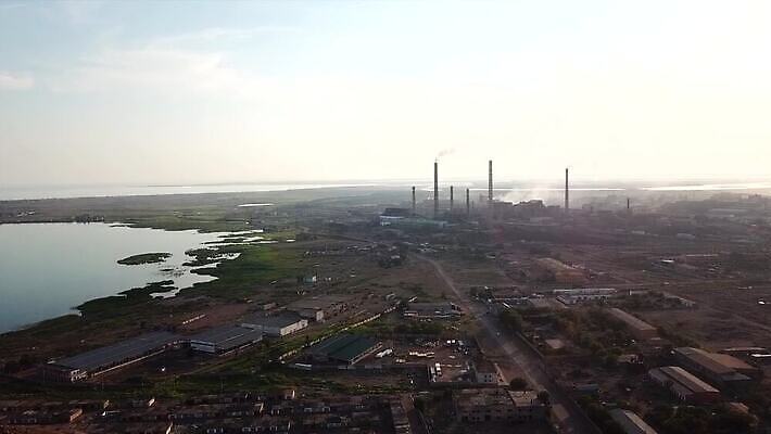 나무 구름 실루엣 호수 여행 백그라운드 겨울 건축양식 자동차 자연 하늘 거리 주택 풍경 사람없음 건물 태양 마을 일출 힘 일몰 새벽 추위 자유 흰색 도시 작음 파이프 드론 소비에트 옛날 카자흐스탄 MP4 해외동영상 클립영상 자연요소 식물 건축물 계절 건축 아시아 육상교통 컬러 컨셉 촬영기법 노을 크기 생태계 동영상 파일형식