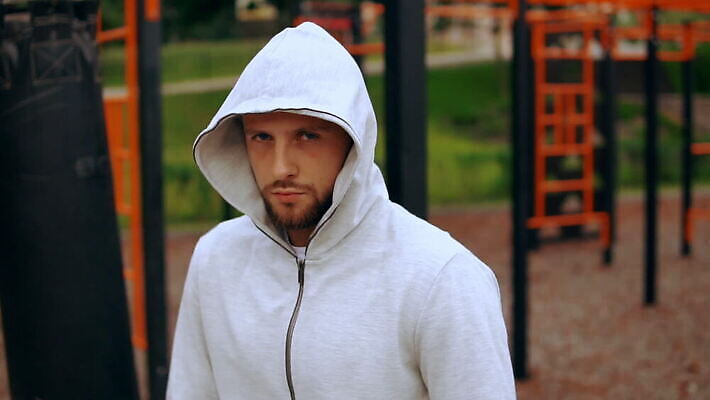 남자 무기 스포츠 포즈 신체 기술 관리 한명 야외 힘 권투 덮개 수비 닫기 보호 유연 연습 어깨 싸움 쇼 위치 시범 운동가 MOV 해외동영상 클립영상 1 컨셉 모션 사람 신체부위 격투기 뚜껑 동영상 파일형식