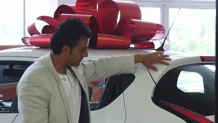 직업 라이프스타일 행복 산업 여행 비즈니스 교통시설 자동차 새로움 한명 안전 금융 판매 세일 상점 운전 비즈니스맨 운전사 구매 가격 고객 투자 상업 긍정 소매 주인 모터 대여 대출 렌탈 자동 소유 4K MOV 해외동영상 클립영상 1 남자 감정 육상교통 교통 컨셉 모션 사람 생활 경제 쇼핑 직장인 시설 동영상 파일형식