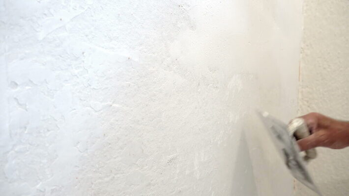 직업 손 산업 벽 노동자 바닥 주택 건물 장비 공구 업무 수리 땅 모종삽 시멘트 화가 토핑 개발 건축업자 공예가 미장 석고 석공 콘크리트 4K MOV 해외동영상 클립영상 건축물 건축 신체부위 도구 작업 삽 동영상 파일형식