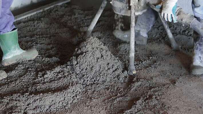 산업 모래 노동자 바닥 주택 사람없음 건물 기계 장비 건설현장 공구 업무 바 수술 수리 제조 땅 종업원 묘사 시멘트 시스템 난방 펌프 개발 건축업자 공예가 미장 석고 콘크리트 4K MP4 해외동영상 클립영상 직업 건축물 건축 의학 건설업 치료 도구 작업 동영상 파일형식