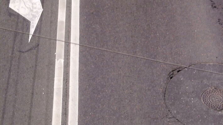 주간 도로 여행 비즈니스 교통시설 모션 자동차 거리 사람 사람없음 강 운전 도시 시간 보트 고속도로 보행자 휘발유 땅 속도 러시아 장면 모스크바 크렘린궁전 통근 패닝샷 MOV 해외동영상 클립영상 자연요소 유럽 길 육상교통 교통 배_교통 촬영기법 궁전 석유 시설 출근 동영상 크렘린 파일형식