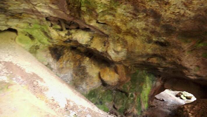 지구 과학 여행 백그라운드 실내 사람없음 빛 여행객 어둠 산책 탐험 터널 동굴 큼 신비 철 지하 내추럴 깊이 석회암 옛날 지질 지질학 1인칭시점 4K HD MP4 해외동영상 클립영상 시선 교육 길 컨셉 휴식 사람 내부 암석 크기 동영상 파일형식