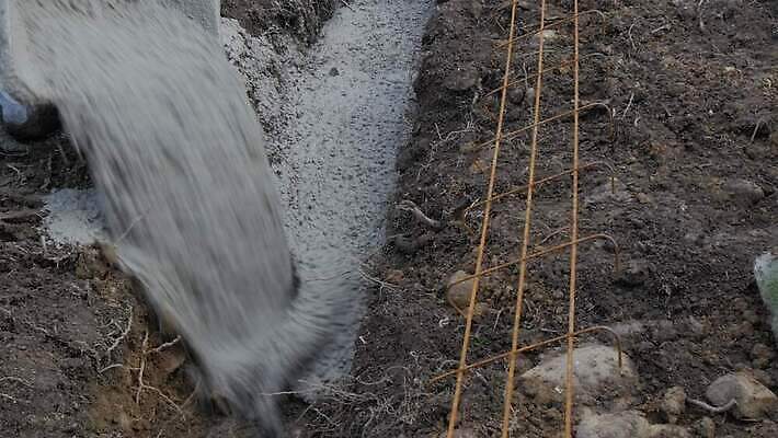 직업 산업 노동자 주택 사람없음 건물 금속 수레 장비 공구 업무 작업 액체 붓기 혼합 땅 천 믹서 시멘트 계약자 석공 콘크리트 4K MP4 해외동영상 클립영상 건축물 모션 재질 카트 도구 직물 계약 동영상 파일형식