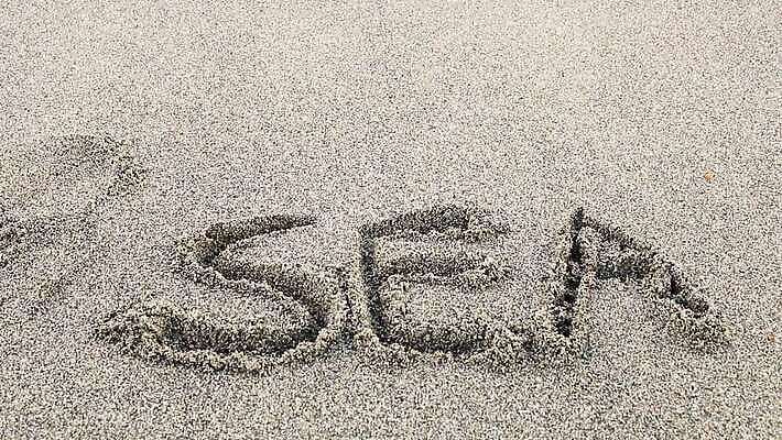 모래 파도 바다 여행 휴가 휴식 간판 사람없음 여름 단어 수영 회색 강가 취소 삭제 MP4 해외동영상 클립영상 문자 계절 컬러 컨셉 강 수상스포츠 동영상 파일형식