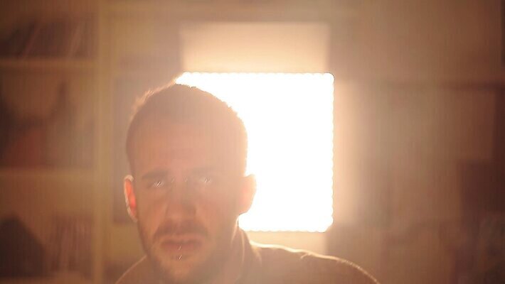 여자 얼굴 여행 백그라운드 오렌지 자연 하늘 불 휴가 미술 한명 사람 소년 빨간색 초록색 물 빛 검은색 어둠 할로윈 죽음 표현 닫기 유령 야간 위험 신비 무서움 악마 공상 흡혈귀 나쁜 고딕 몬스터 악몽 지옥 호러 오싹 4K MP4 해외동영상 클립영상 자연요소 1 남자 감정 어린이 컬러 컨셉 과일 모션 문화예술 신체부위 생태계 공포 동영상 파일형식