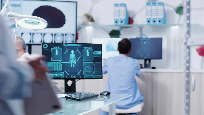 직업 여자 남자 산업 과학 건강 현미경 실험 사람 사람없음 스터디 컴퓨터 약 스크린 장비 의사 코트 업무 작업 그룹 센터 실험실 연구원 과학자 분석 시설 생물학 튜브 공학 발견 조제 개발 돌봄 백신 유전 화학자 4K MOV 해외동영상 클립영상 교육 컨셉 의학 모션 실험기구 전자제품 학습 외투 의료진 만들기 동영상 학자 파일형식