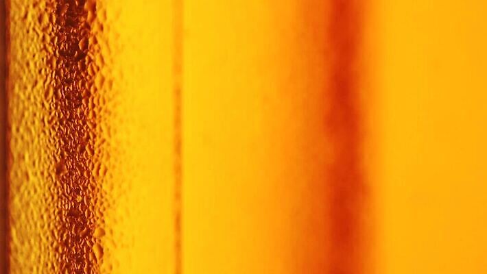 음료 컬러 백그라운드 패턴 오렌지 벽지 추상 맥주 미술 사람없음 컵 노란색 거품 젖음 머그컵 추위 물방울 알코올 신선 바 액체 황금 붓기 시원함 가득함 상쾌 질감 서리 양조 양조장 유체 MOV 해외동영상 클립영상 식기 감정 무늬 과일 모션 문화예술 주류 동영상 파일형식