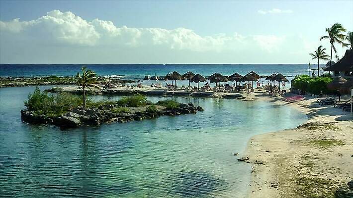 모래 파도 바다 섬 여행 우산 자연 휴가 휴식 멕시코 손바닥 해변 사람없음 관광지 야자수 태양 뷰티 평화 일몰 뜨거움 충돌 묘사 휴양지 암초 마야 이국적 칸쿤 파라다이스 화창 MP4 해외동영상 클립영상 자연요소 나무 손 컨셉 북아메리카 날씨 노을 장소 생태계 마야문명 동영상 파일형식