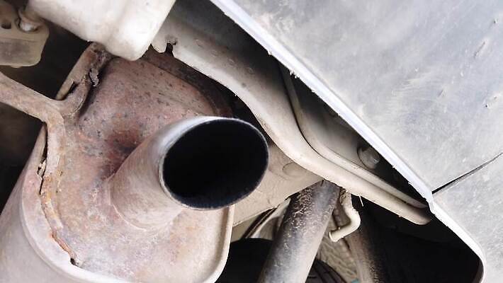 산업 백그라운드 컨셉 부분 자동차 사람없음 장비 긴급 변화 수리 휘발유 브레이크 엘리베이터 고장 확인 서비스 속도 타이어 탱크 연료 가스 시스템 짐차 엔진 정비공 모터 유지 국회 배기가스 범퍼 옛날 자동 차고 탄소 4K MP4 해외동영상 클립영상 육상교통 기술자 석유 동영상 파일형식