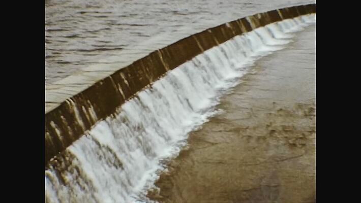 외관 파도 바다 영국 잉글랜드 사람없음 야외 물 수확 골동품 만 거친 역사 클래식 필름 영화 향수 문서 복고 영사기 동영상 단계 대서양 구식 보관소 아마추어 옛날 많음 콘월 4K MOV 해외동영상 클립영상 자연요소 유럽 컨셉 농업 문화예술 화장품 저장 파일형식