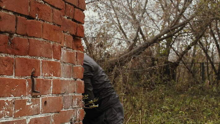 백인 남자 감정 무기 스포츠 운동화 컨셉 수염 한명 소년 성인 유행 힘 야구 수확 덮개 분노 폭력 범죄 위험 공격 연습 콧수염 복고 싸움 박쥐 깡패 나쁜 스타일 4K MOV 해외동영상 클립영상 서양인 1 어린이 신발 농업 포유류 모션 사람 구기 뚜껑 사회이슈 동영상 파일형식