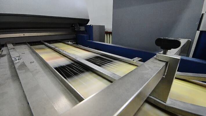 산업 종이 공장 사람없음 기계 장비 작업 신문 제조 인쇄 문서 접기 MOV 해외동영상 클립영상 공업 모션 간행물 뉴스 동영상 파일형식