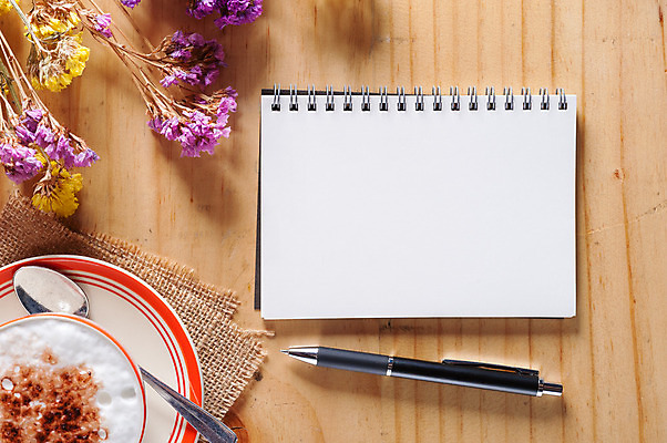 포토 JPG 해외이미지 디자인 종이 커피 음료 백그라운드 아이디어 사람없음 펜 다이어리 공책 공백 카페 기록 복고 페이지 해외202004 해외포토 컨셉 문구용품 필기구 상점 사무용품 파일형식