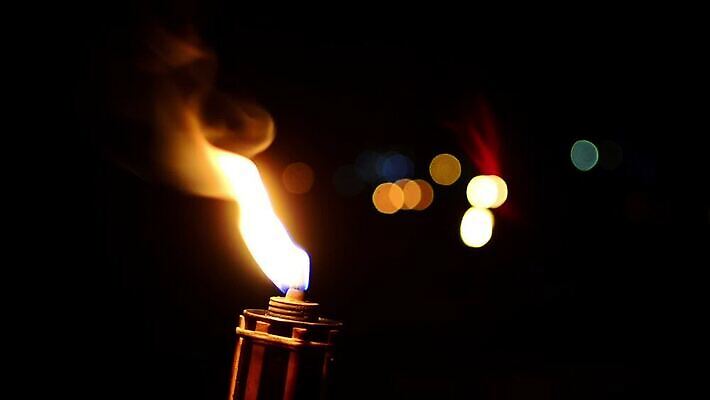 디자인 컬러 백그라운드 컨셉 패턴 오렌지 모션 검은배경 불 추상 불꽃 아이디어 사람없음 빨간색 빛 노란색 검은색 어둠 힘 에너지 뜨거움 야간 위험 화재 보케 가스 온도 동영상 연소 광 방화벽 MOV 해외동영상 클립영상 자연요소 무늬 과일 사건 파일형식