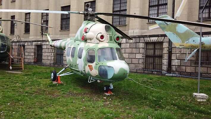 날개 비행기 설명 사람없음 풍차 수확 헬리콥터 공항 항공 박물관 군용 제트기 항공촬영 대패 옛날 폭격기 4K MOV 해외동영상 클립영상 무기 뷰포인트 농업 항공교통 교통시설 모션 대중교통 군대 동영상 파일형식