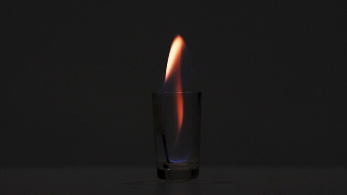 1 종교 음료 백그라운드 컨셉 오렌지 촛불 모션 유리 불 불꽃 경기 사람없음 목재 빨간색 빛 노란색 검은색 어둠 회색 알코올 뜨거움 막대기 연기 위험 작음 성냥 오브젝트 문학 느림 연소 고립 점화 화상 MOV 해외동영상 클립영상 자연요소 나무 스포츠 컬러 과일 재료 초 재질 상처 크기 동영상 파일형식