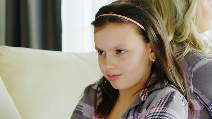 딸 어린이 스트레스 유치원 분노 상처 부정적 MOV 해외동영상 클립영상 교육 감정 가족 사람 동영상 파일형식