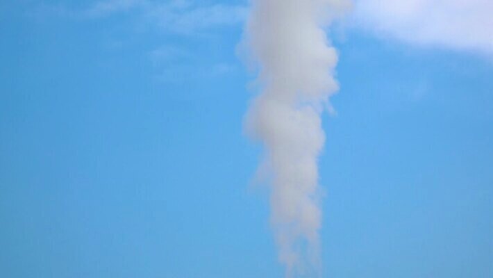 모양 구름 디자인 산업 파도 백그라운드 곡선 모션 불 추상 담배 굴뚝 사람없음 파란색 빛 환경 힘 흐름 에너지 안개 소용돌이 흰색 투명 고리 오염 연기 기름 수증기 질감 가스 고립 생태학 엘리먼트 화학물질 효과 4K HD MP4 해외동영상 클립영상 자연요소 교육 선 음식 바다 컬러 컨셉 무늬 날씨 회오리 화학 동영상 파일형식