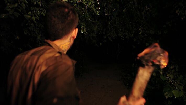 나무 손 오렌지 모션 자연 불 따뜻함 한명 소년 야외 목재 빨간색 빛 걷기 어둠 젖음 등불 손전등 뜨거움 야간 저녁 숲 위험 오솔길 무서움 모험가 탐사 사방 호러 화상 생존 4K MP4 해외동영상 클립영상 자연요소 식물 1 남자 감정 길 어린이 컬러 컨셉 과일 재료 조명 사람 신체부위 상처 생태계 공포 동영상 파일형식