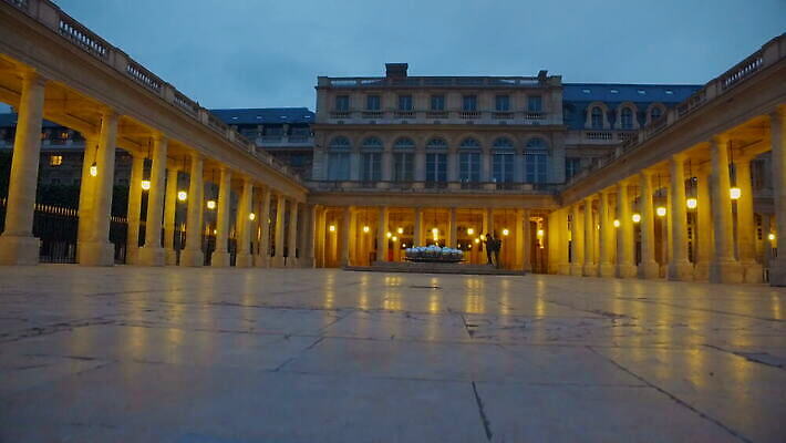 외관 공원 유럽 문화 호수 여행 건축양식 하늘 주택 사람없음 야외 건물 초록색 물 세계 탑 정원 새벽 궁전 낭만 프랑스 시골 중세 역사 재산 왕 사냥 천연기념물 프랑스어 나폴레옹 랜드마크 르네상스 옛날 스타일 파리(프랑스) 4K MOV 해외동영상 클립영상 자연요소 문자 건축물 공공시설 건축 나라 컬러 컨셉 고건축 금융 동영상 파일형식