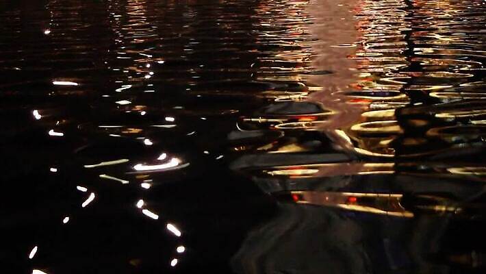 물결 음료 선 파도 바다 백그라운드 패턴 모션 자연 표면 추상 사람없음 물 빛 반사 환경 검은색 어둠 흐름 에너지 추위 물방울 연못 신선 액체 개울 떨어짐 매끈함 야간 순수 잔물결 스플래쉬 HD MOV 해외동영상 윤슬 클립영상 자연요소 컬러 컨셉 무늬 강 감각 생태계 동영상 파일형식