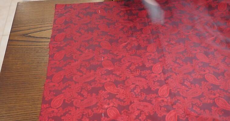 직업 손 디자인 옷 남자 꽃 벽 백그라운드 꽃무늬 패턴 비즈니스 추상 자 창조 한명 사람 빨간색 유행 보라색 직물 업무 작업실 떨어짐 인쇄 시원함 바느질 디자이너 천 그림 질감 재단 페이즐리 핸드메이드 스타일 4K MP4 해외동영상 클립영상 식물 1 컬러 컨셉 무늬 문구용품 신체부위 작업 동영상 파일형식