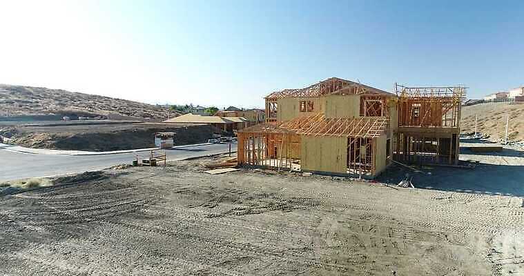 산업 부동산 새로움 주택 안테나 사람없음 건물 건설현장 땅 머리위 먼지 이웃 항공촬영 개발 4K MP4 해외동영상 클립영상 건축물 뷰포인트 컨셉 통신 건설업 재산 동영상 파일형식