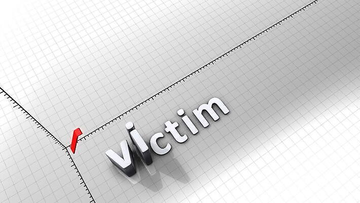 여자 백그라운드 통계 그래프 추상 사람 사람없음 성장 표현 폭력 범죄 좌절 무서움 가난 공포 문제 애니메이션 진행 노예 서류판 소셜 압력 죄수 착취 피해자 호러 남용 MOV 해외동영상 클립영상 감정 컨셉 무늬 사무용품 피해 사회이슈 동영상 파일형식