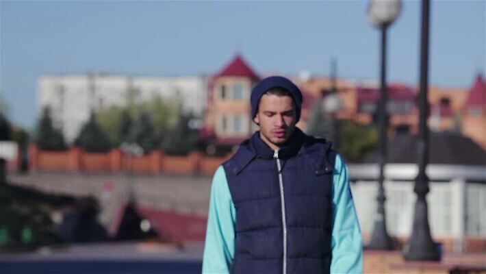 백인 라이프스타일 커플 공원 여자 남자 행복 스포츠 2 함께함 건강 한명 성인 야외 파란색 친구 달리기 조깅 운동 도시 그룹 연습 마라톤 달리기선수 주자 MP4 해외동영상 클립영상 서양인 1 공공시설 감정 컬러 컨셉 관계 모션 사람 경기 생활 육상스포츠 육상선수 동영상 파일형식